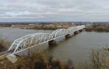 Widok z góry na most kolejowy nad Wisłą w Dęblinie, fot. A.Lewandowski, P.Mieszkowski (1)