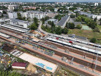 Widok z góry na stację Warszawa Gdańska, widać nowe przejście i przebudowywany peron, fot. A.Lewandowski, P. Mieszkowski (1)