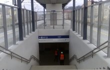 Zejście do przejścia podziemnego na stacji Kłodzko Miasto