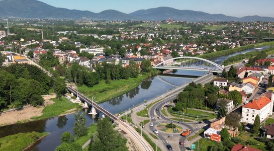 Linia nr 97 Żywiec - Sucha Beskidzka_nowe tory, perony, obiekty, fot. Łukasz Brylowski (3)