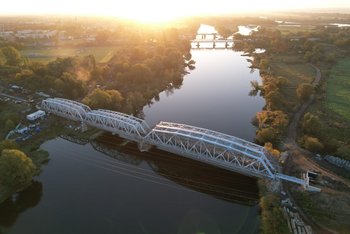 Kolejowy most nad Wartą koło Kostrzyna - widok z lotu ptaka fot. Katarzyna Wcisło (1)