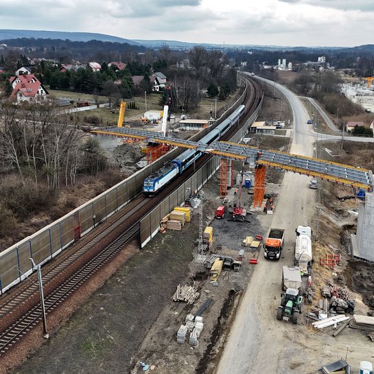 Budowa wiaduktu w Woli Filipowskiej Budowa wiaduktu w Woli Filipowskiej, widok z lotu ptaka, fot. Piotr Hamarnik (1)